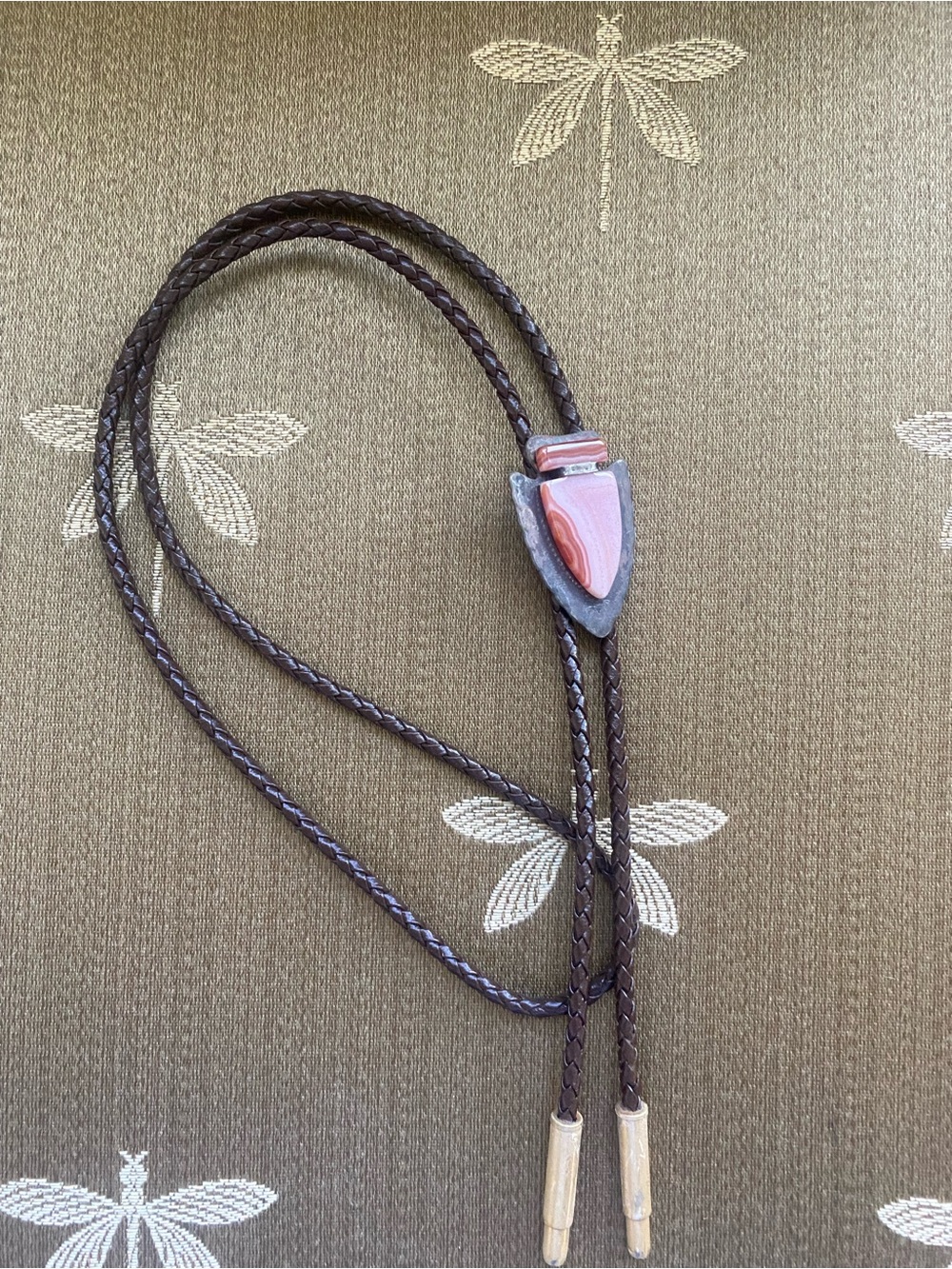 Vintage Agate Western-Inspired Brown Leather Bolo Tie